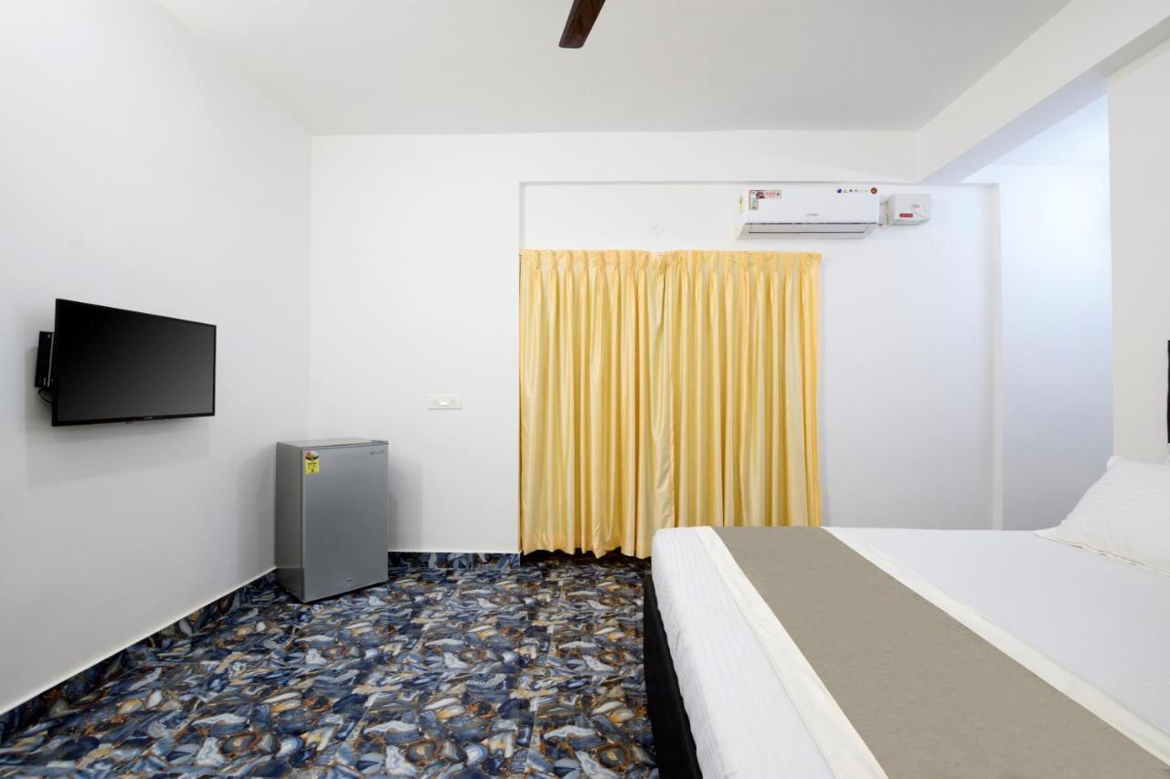 Hotel Flying Goa Calangute Eksteriør billede